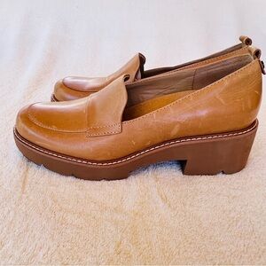 NATURALIZER DARRY LEATHER PLATFORM LOAFER IN TOFFEE TAN SIZE 7 NEW